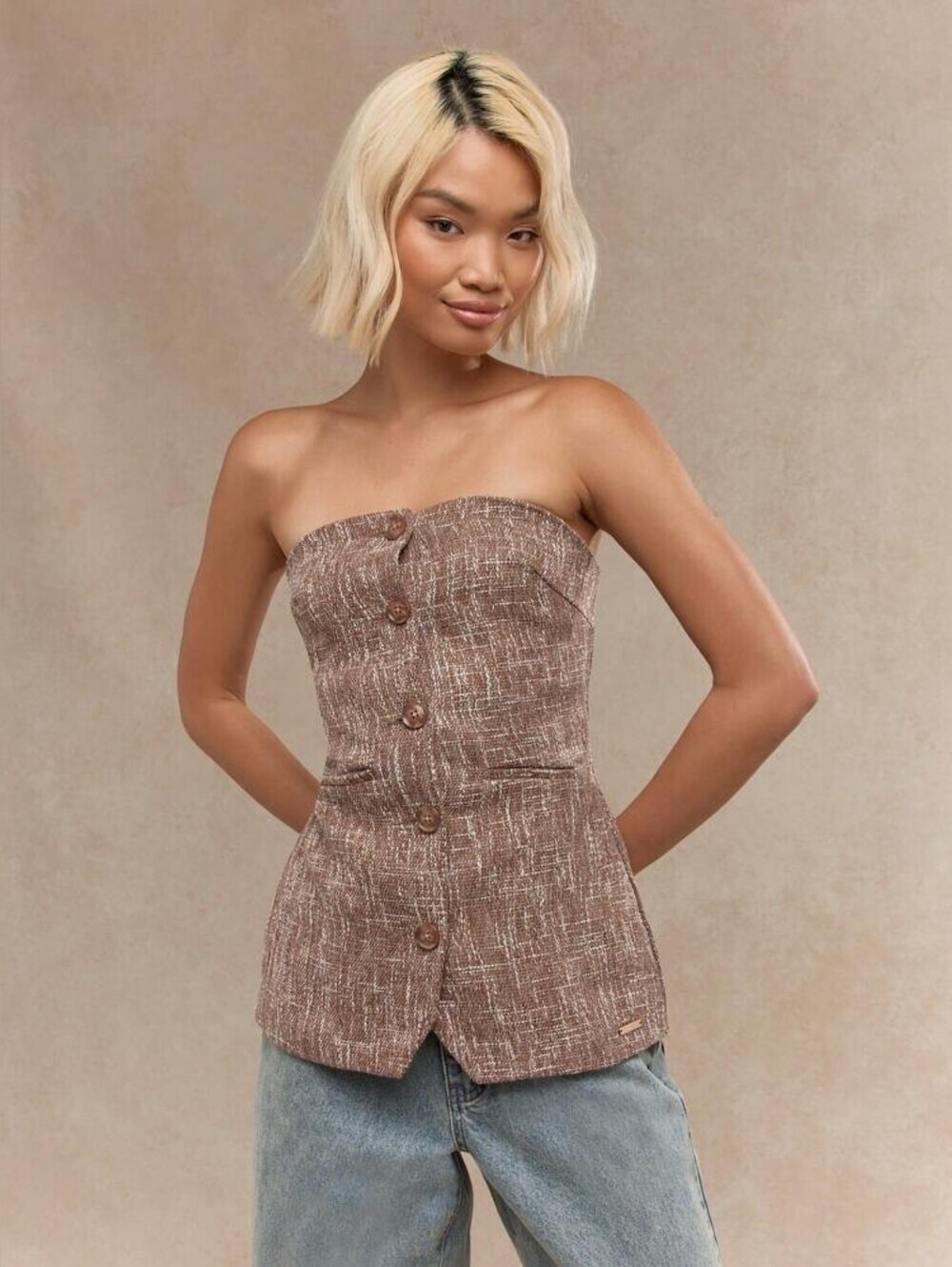 Missguided Textured Buttoned Bandeau Vest with Pocket Detail - Picture 1 of 11
